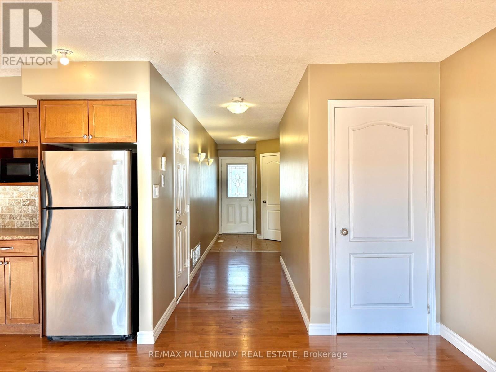 88 Warman Street, New Tecumseth, Ontario  L9R 0C1 - Photo 7 - N12419383