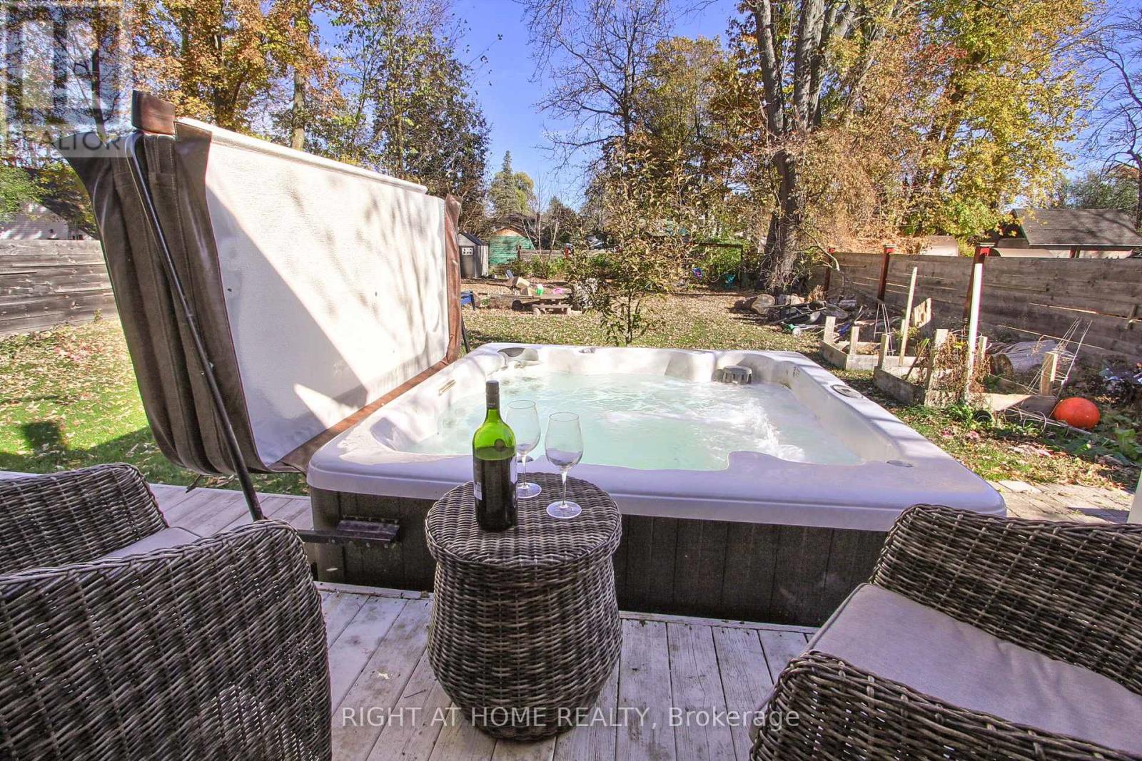 45 Pleasant Avenue, East Gwillimbury, Ontario  L9N 1A2 - Photo 45 - N12494620