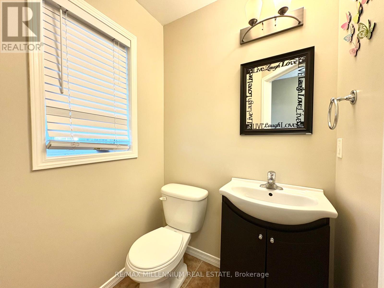 88 Warman Street, New Tecumseth, Ontario  L9R 0C1 - Photo 9 - N12419383