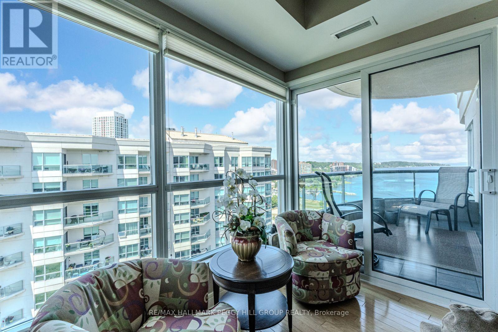 Ph2/3 - 2 Toronto Street, Barrie, Ontario  L4N 9R2 - Photo 4 - S12467559