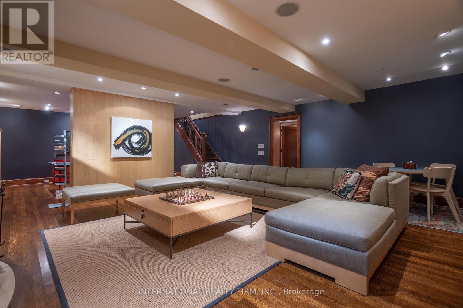 270 Indian Road, Toronto, Ontario  M6R 2X2 - Photo 34 - W12489418