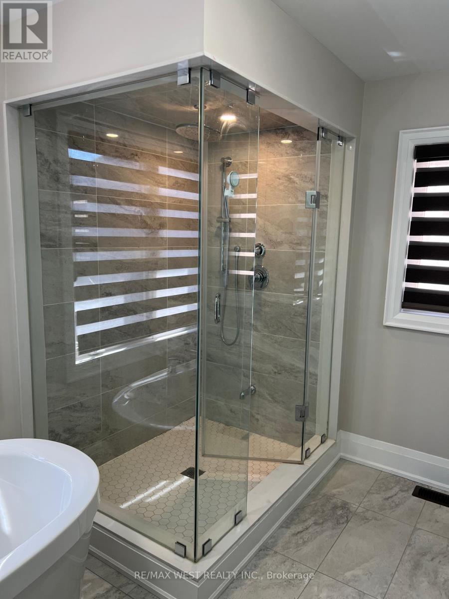 132 Russell Creek Drive, Brampton, Ontario  L6R 4B4 - Photo 8 - W12491894