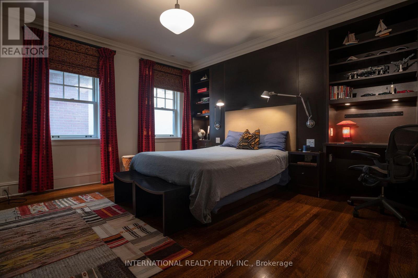 270 Indian Road, Toronto, Ontario  M6R 2X2 - Photo 31 - W12489418