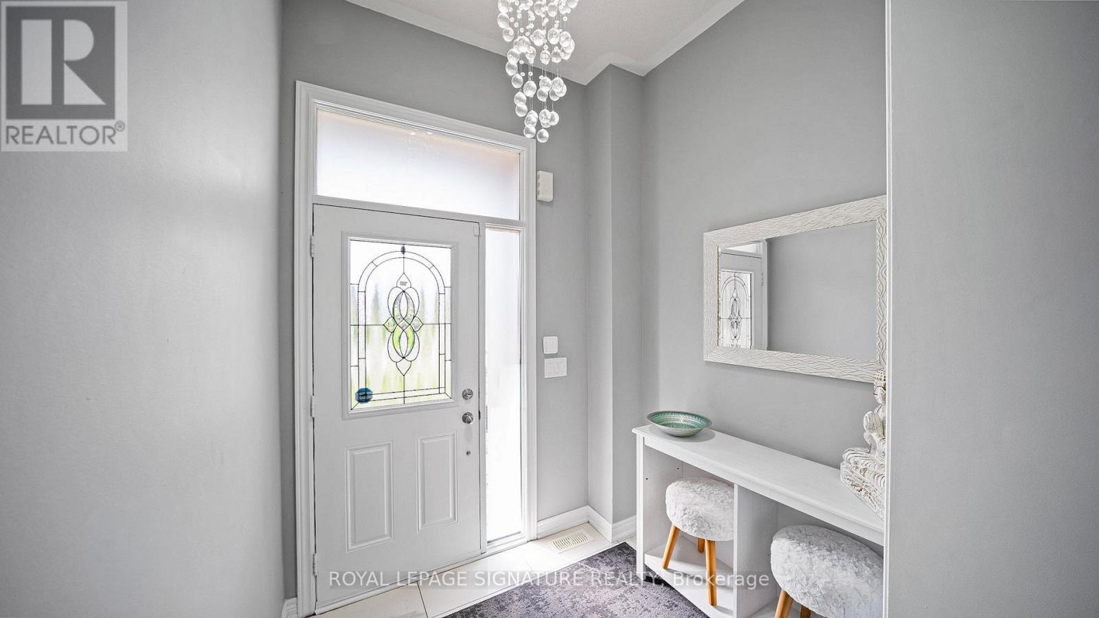 65 Kingsmere Crescent, New Tecumseth, Ontario  L0N 1R0 - Photo 4 - N12495900