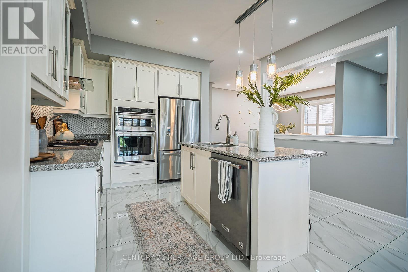 89 Sutherland Avenue, Bradford West Gwillimbury (Bradford), Ontario  L3Z 4H4 - Photo 16 - N12495922