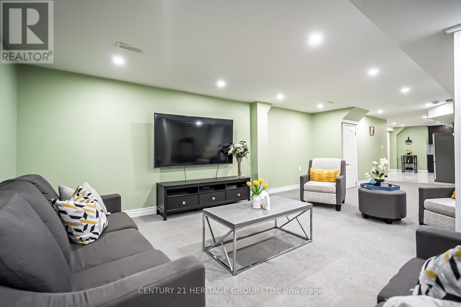 89 Sutherland Avenue, Bradford West Gwillimbury (Bradford), Ontario  L3Z 4H4 - Photo 35 - N12495922