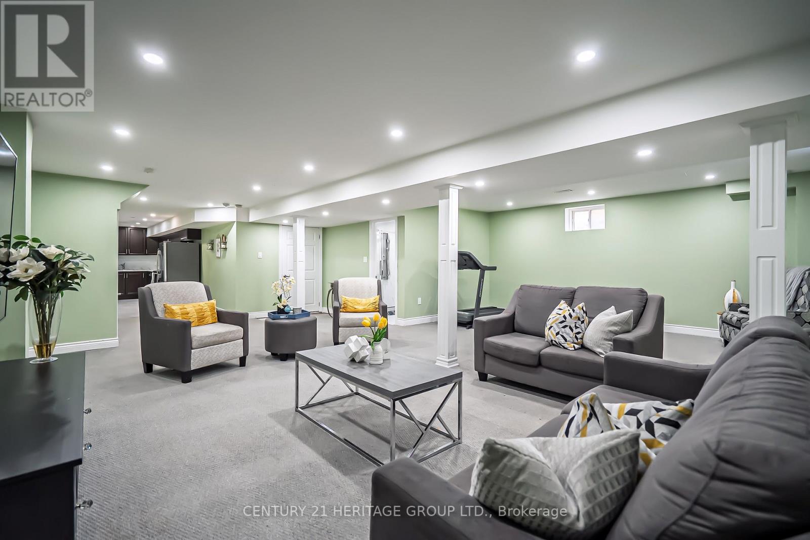 89 Sutherland Avenue, Bradford West Gwillimbury (Bradford), Ontario  L3Z 4H4 - Photo 36 - N12495922