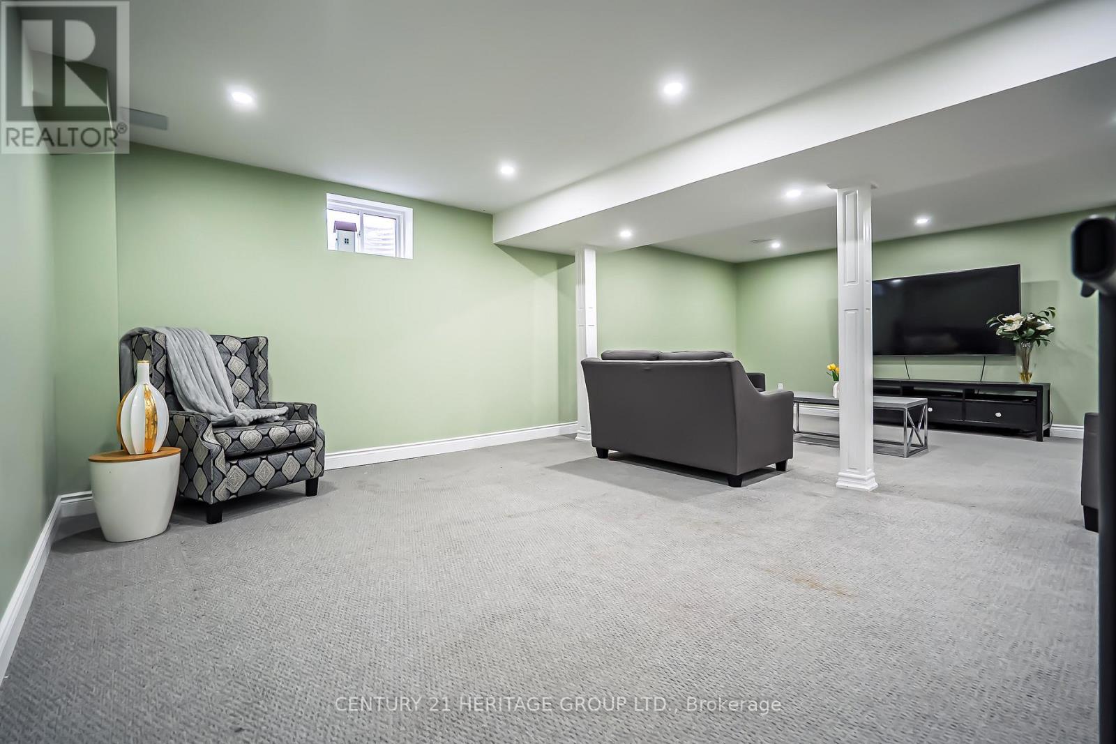 89 Sutherland Avenue, Bradford West Gwillimbury (Bradford), Ontario  L3Z 4H4 - Photo 38 - N12495922