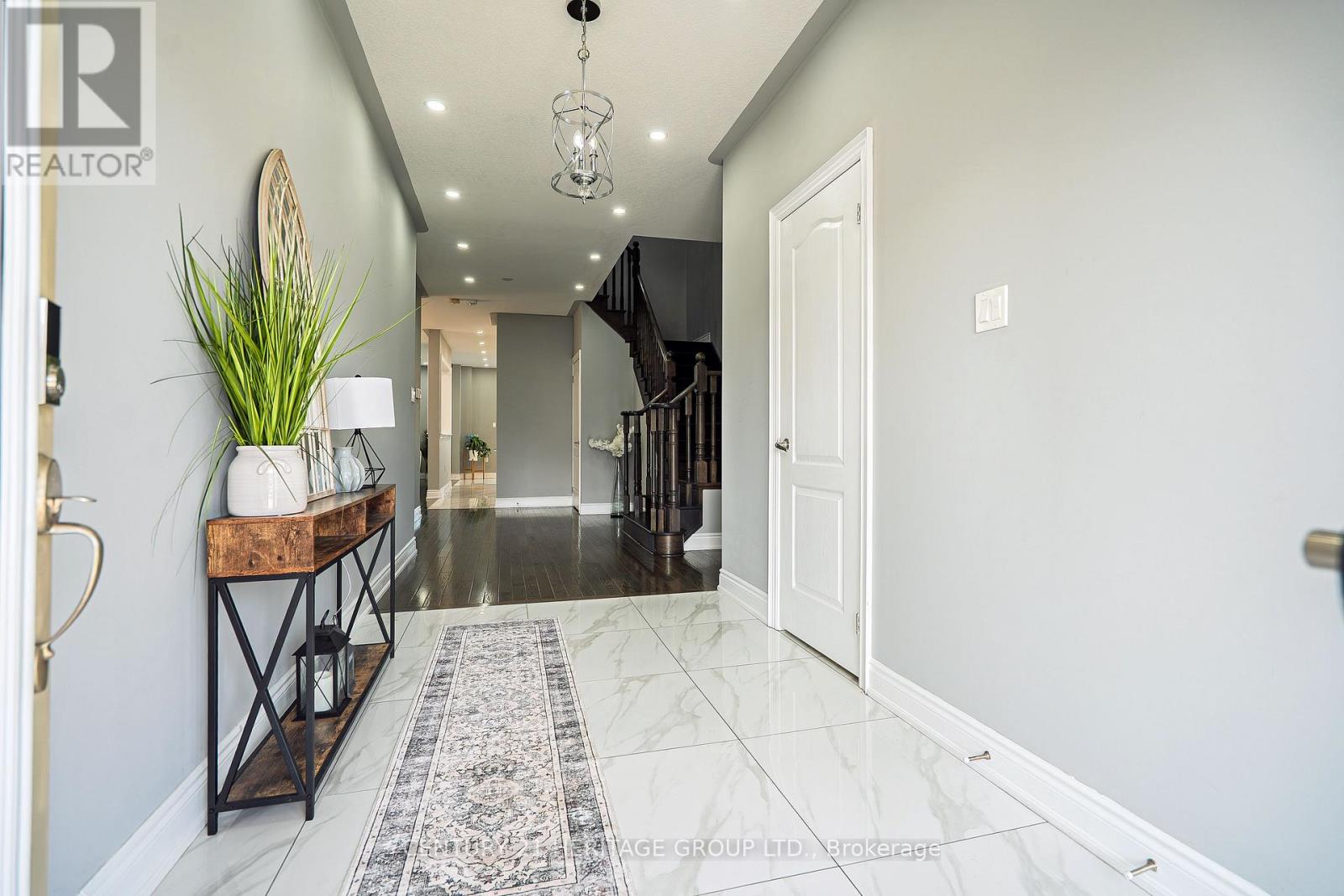 89 Sutherland Avenue, Bradford West Gwillimbury (Bradford), Ontario  L3Z 4H4 - Photo 5 - N12495922