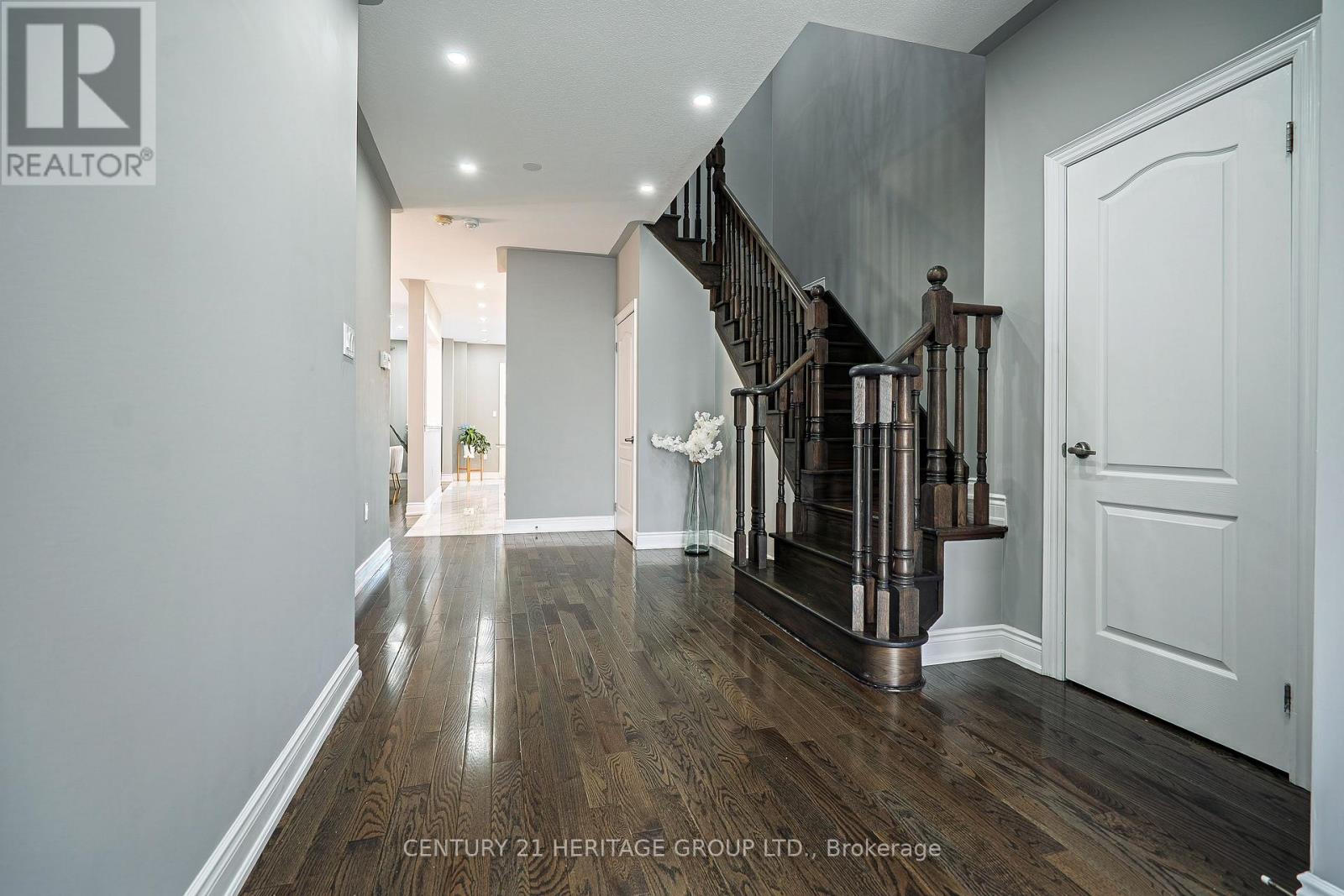 89 Sutherland Avenue, Bradford West Gwillimbury (Bradford), Ontario  L3Z 4H4 - Photo 9 - N12495922