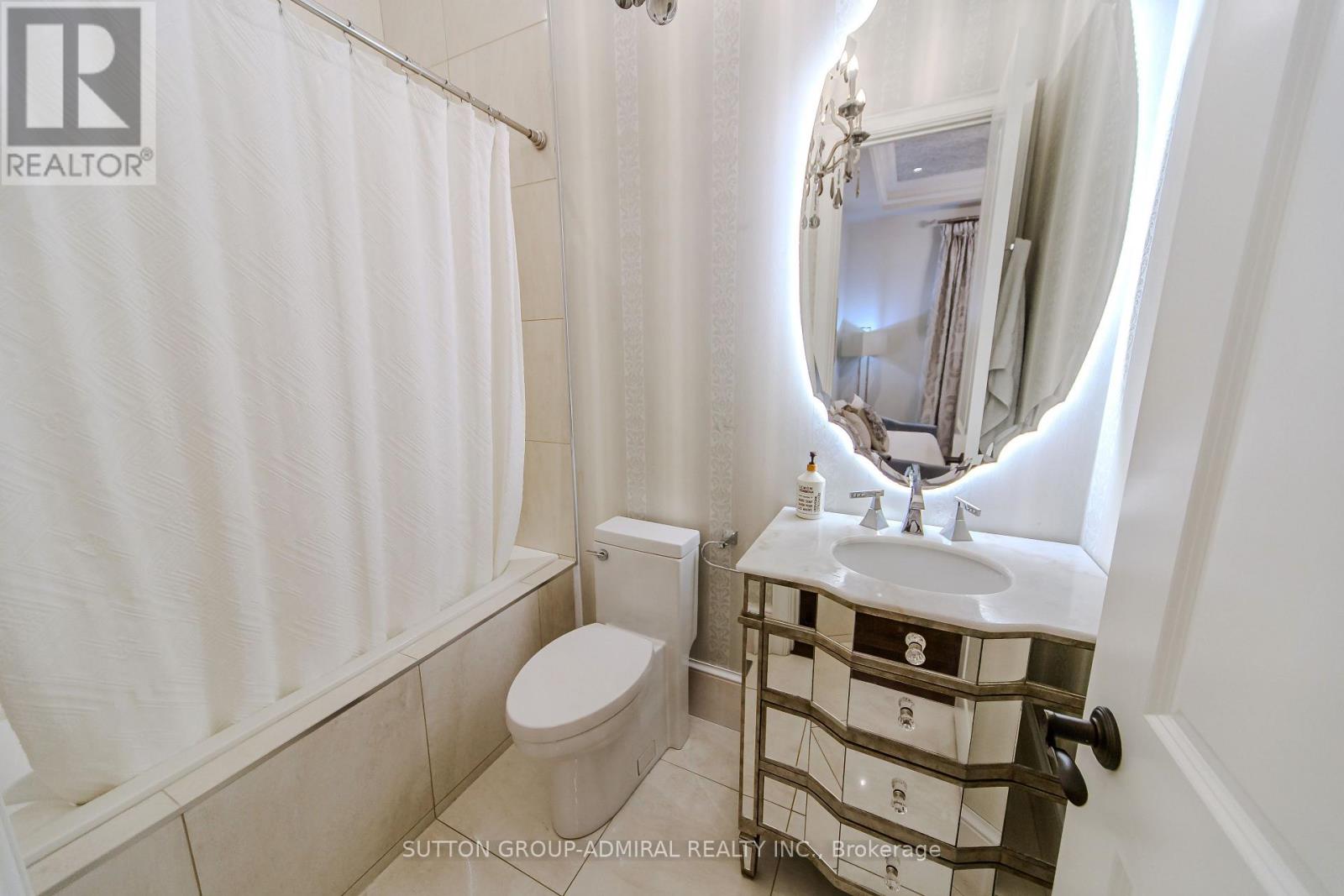 16 Bluff Trail, King, Ontario  L7B 0A2 - Photo 19 - N12495942