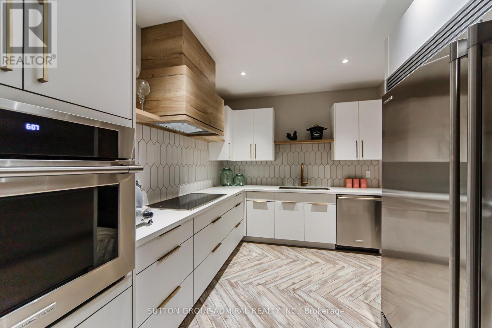 16 Bluff Trail, King, Ontario  L7B 0A2 - Photo 33 - N12495942