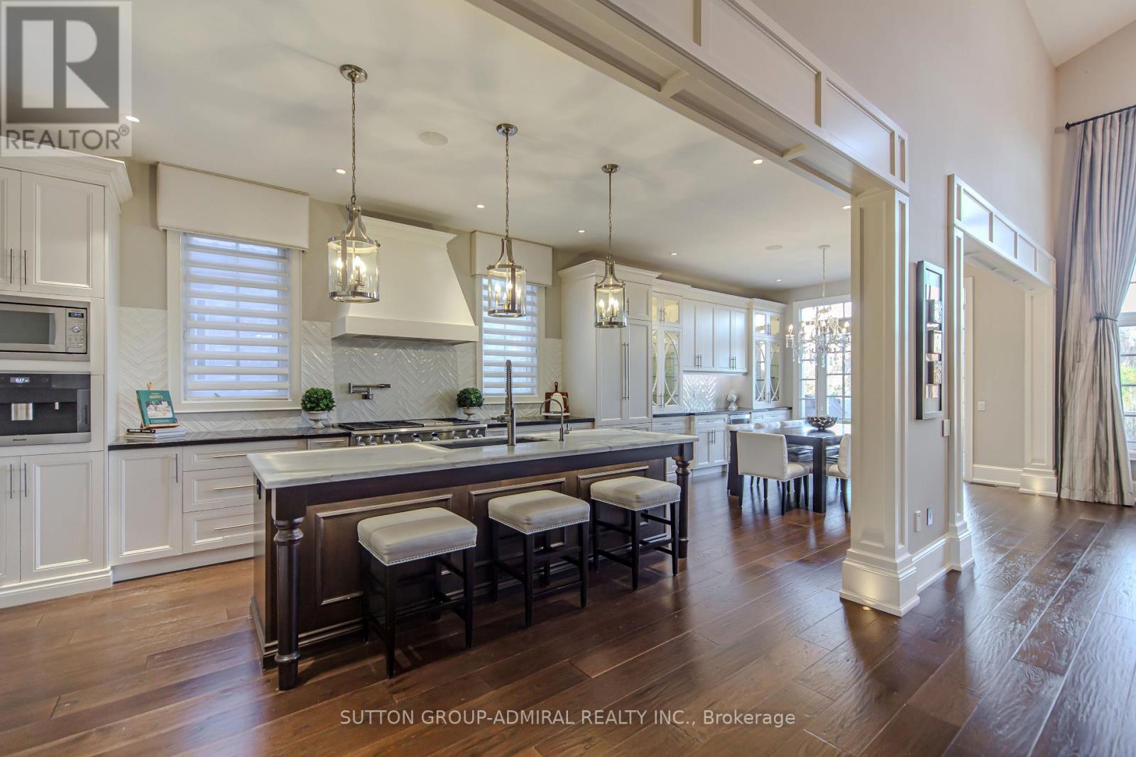 16 Bluff Trail, King, Ontario  L7B 0A2 - Photo 8 - N12495942