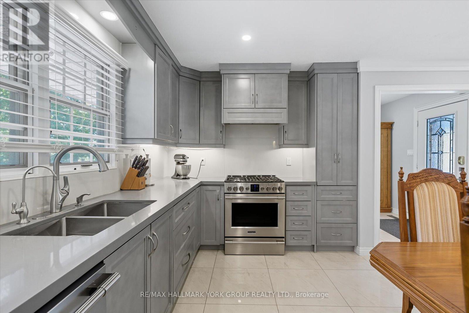 3815 King Road, King, Ontario  L7B 1K4 - Photo 12 - N12495972