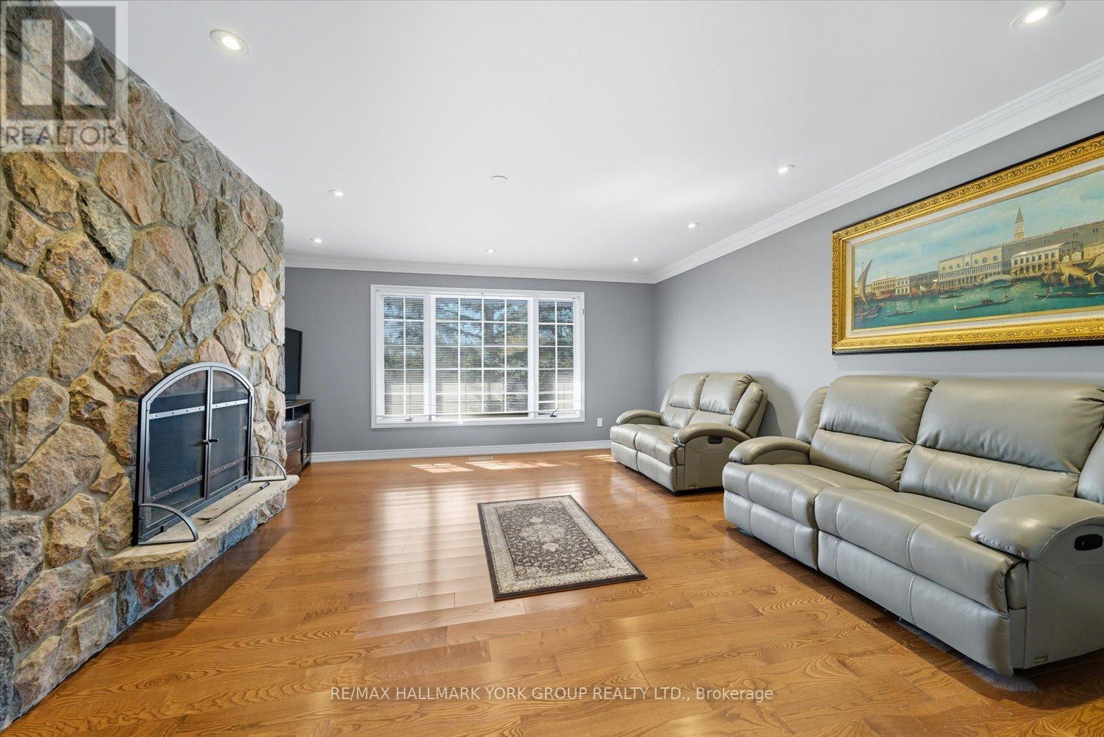 3815 King Road, King, Ontario  L7B 1K4 - Photo 17 - N12495972