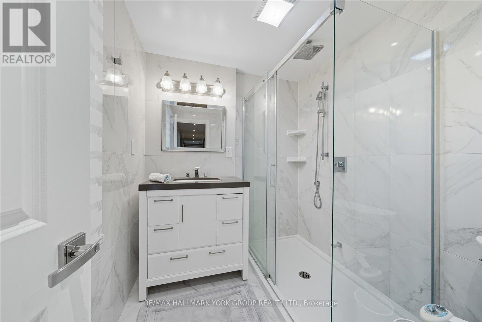 3815 King Road, King, Ontario  L7B 1K4 - Photo 21 - N12495972