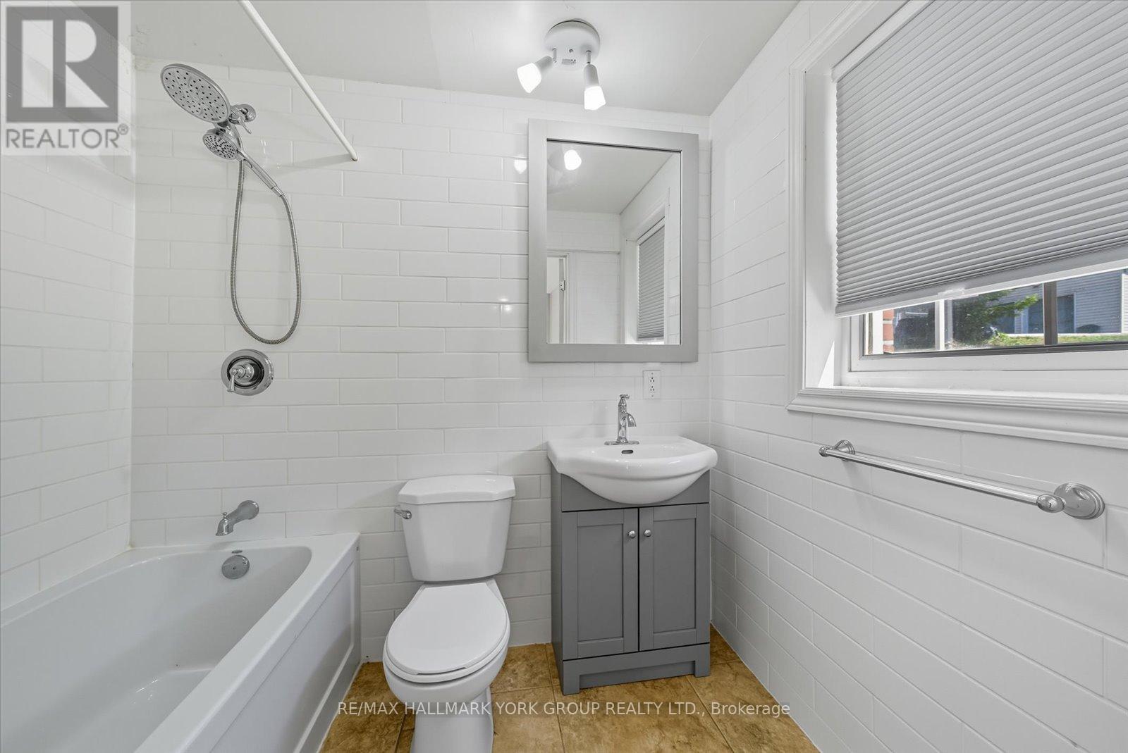 3815 King Road, King, Ontario  L7B 1K4 - Photo 38 - N12495972