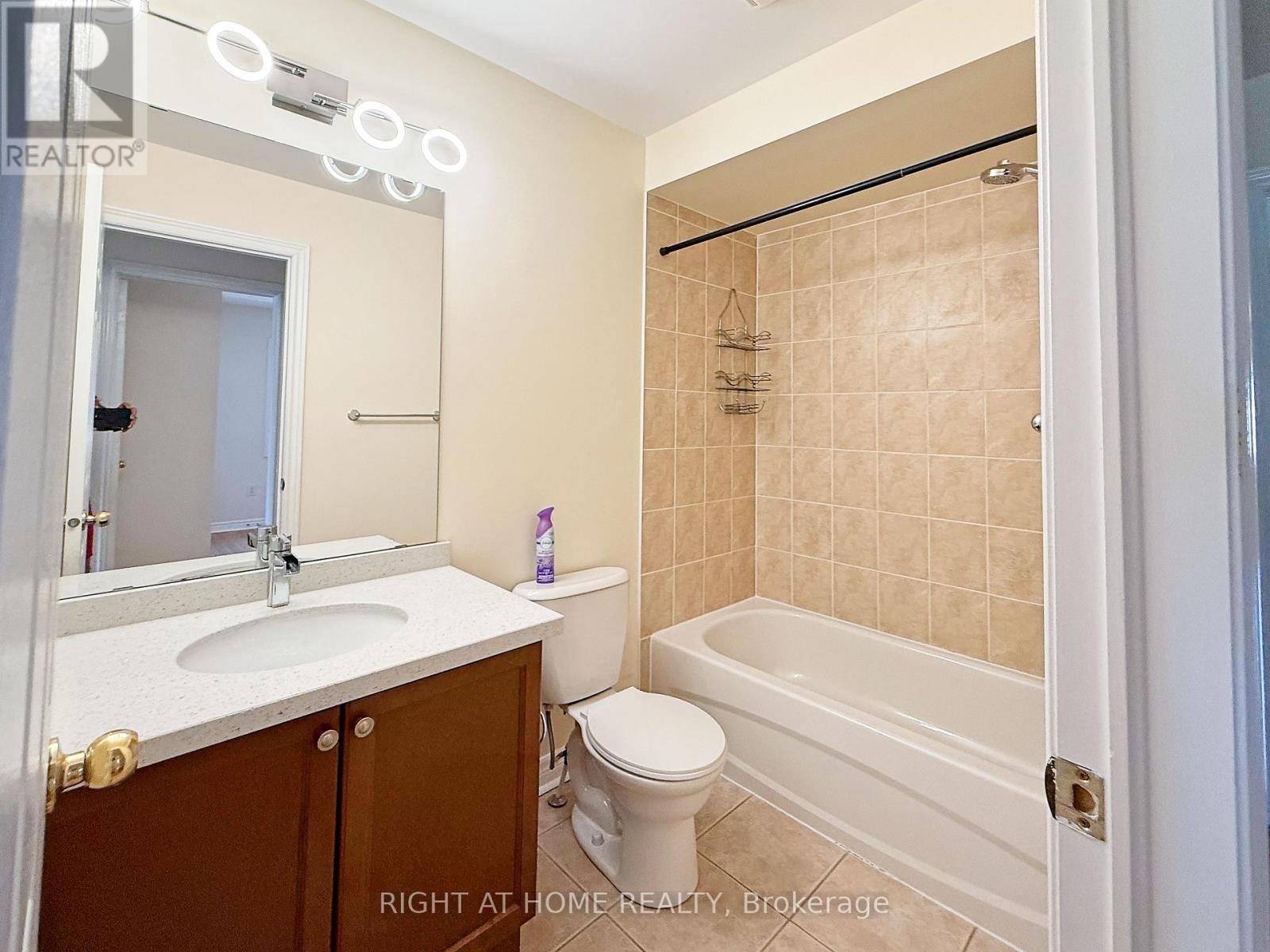 Upper - 54 George Kirby Street, Vaughan, Ontario  L6A 0K5 - Photo 14 - N12495998