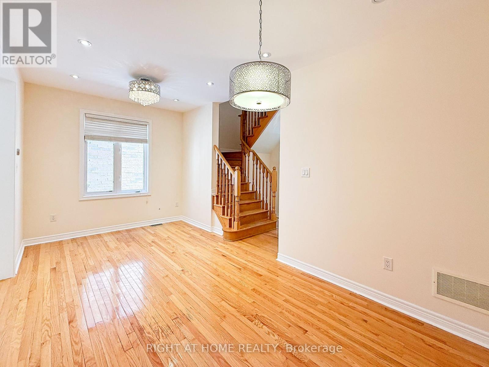 Upper - 54 George Kirby Street, Vaughan, Ontario  L6A 0K5 - Photo 9 - N12495998