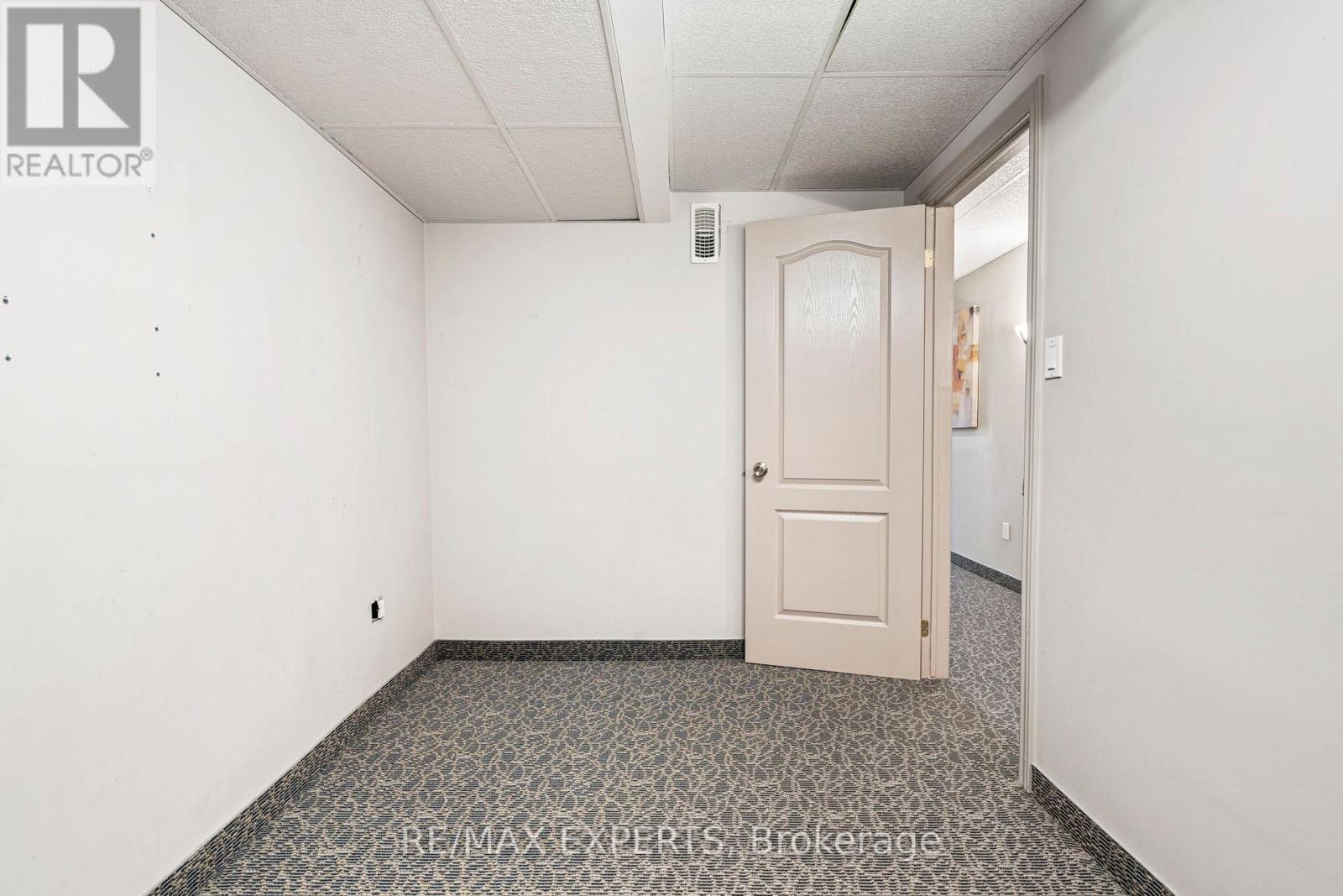 157 Primeau Drive, Aurora, Ontario  L4G 6Z6 - Photo 22 - N12496032