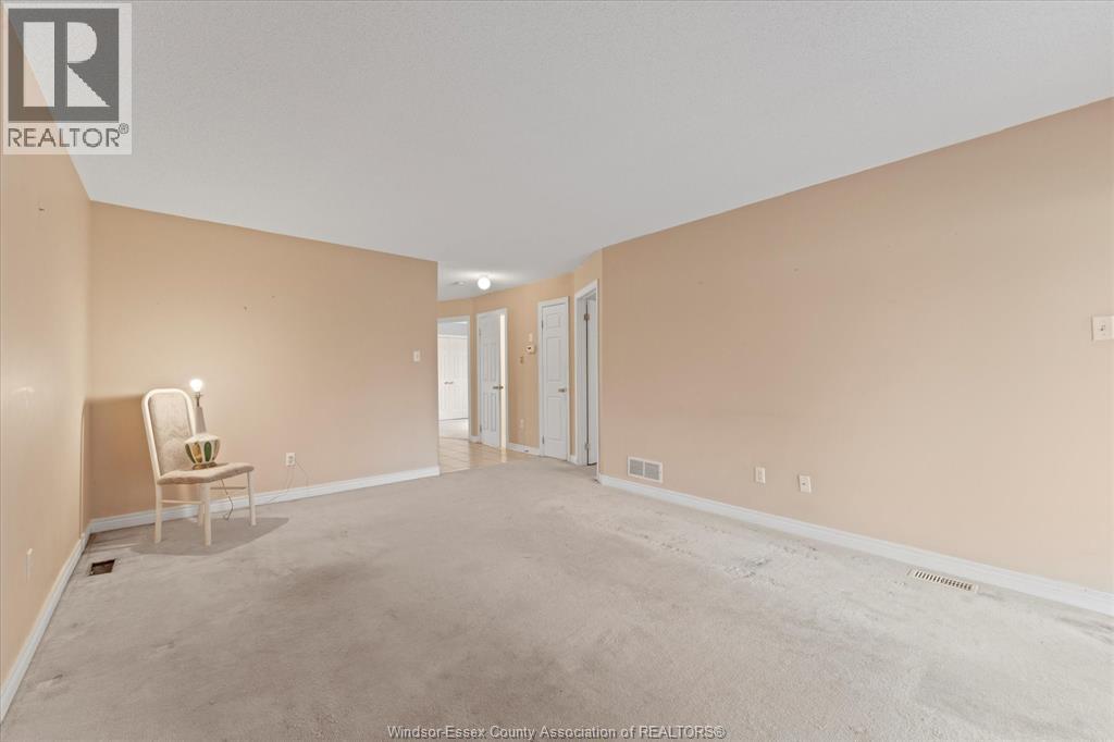 1591 Heatherglen, Tecumseh, Ontario  N8N 5B5 - Photo 13 - 25027639