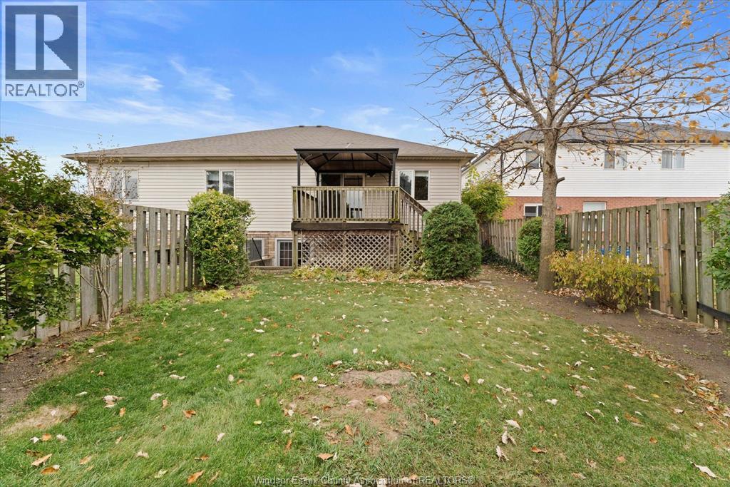 1591 Heatherglen, Tecumseh, Ontario  N8N 5B5 - Photo 34 - 25027639