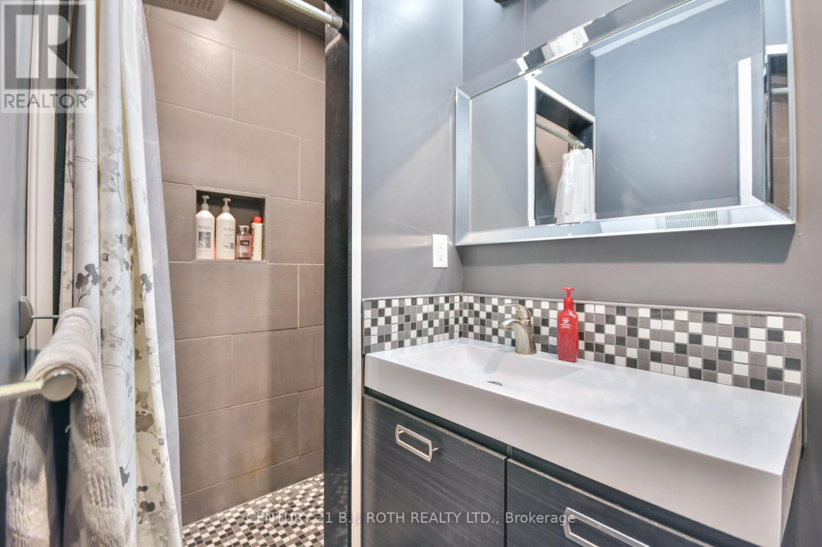 56 Monique Crescent, Barrie, Ontario  L4M 6Y4 - Photo 21 - S12495866