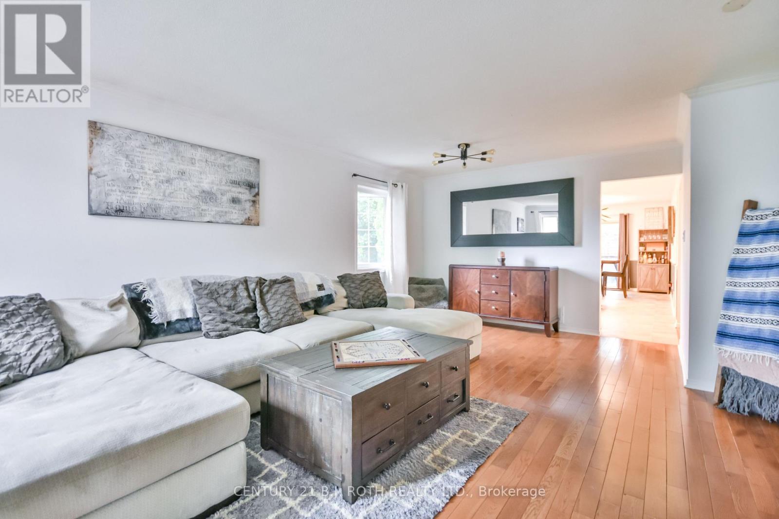 56 Monique Crescent, Barrie, Ontario  L4M 6Y4 - Photo 5 - S12495866