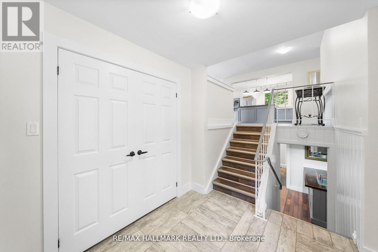 2422 Snow Valley Road, Springwater, Ontario  L9X 1K1 - Photo 30 - S12495974