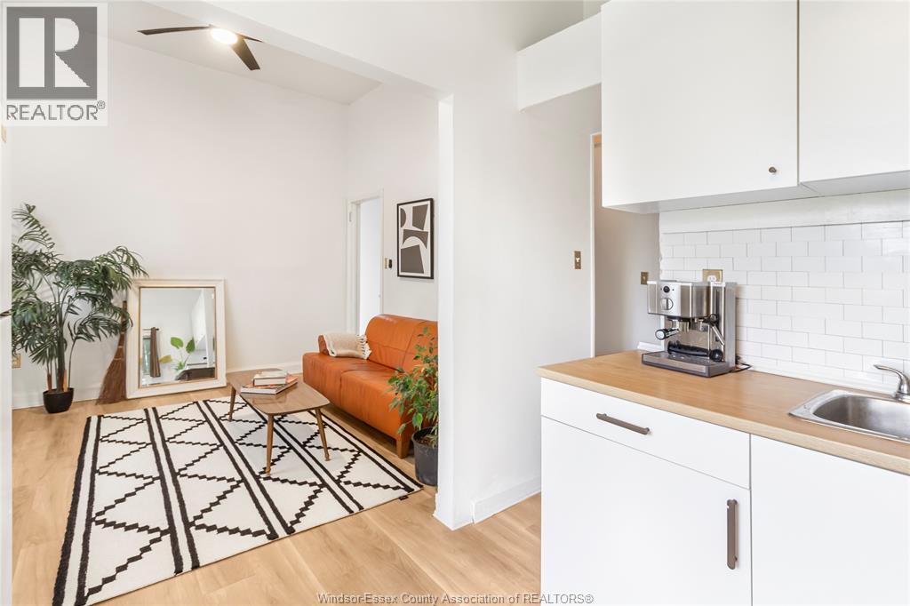 1496 Drouillard, Windsor, Ontario  N8Y 2R9 - Photo 4 - 25024468