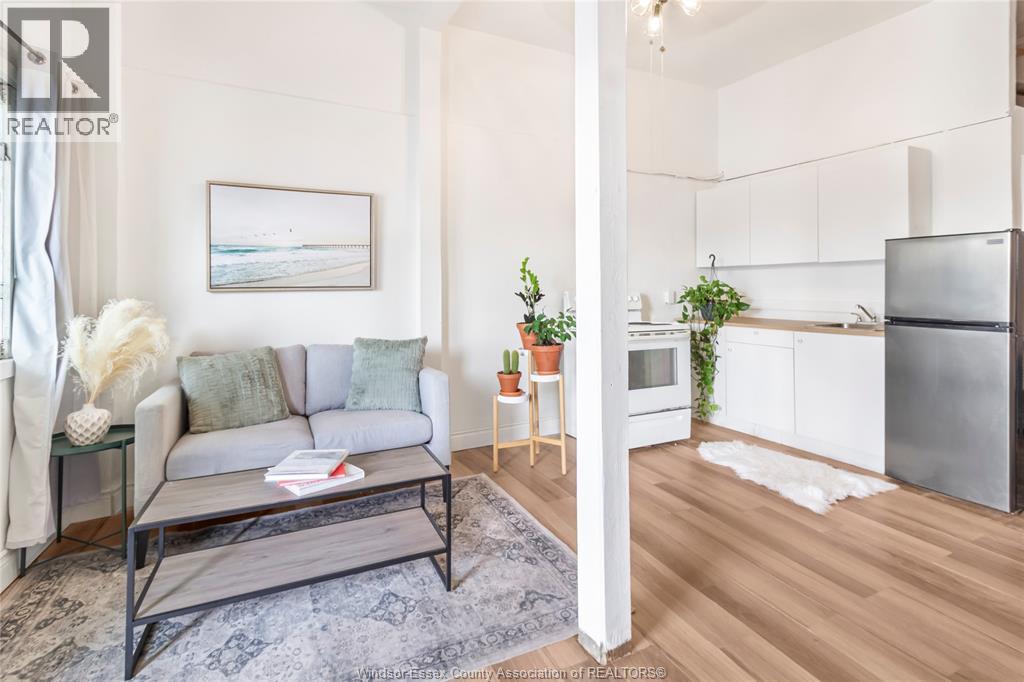 1496 Drouillard, Windsor, Ontario  N8Y 2R9 - Photo 2 - 25024468