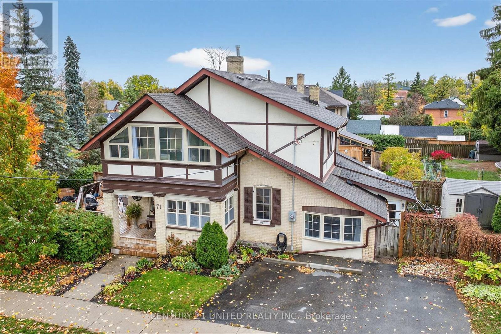 71 BOND STREET W, Kawartha Lakes, Ontario