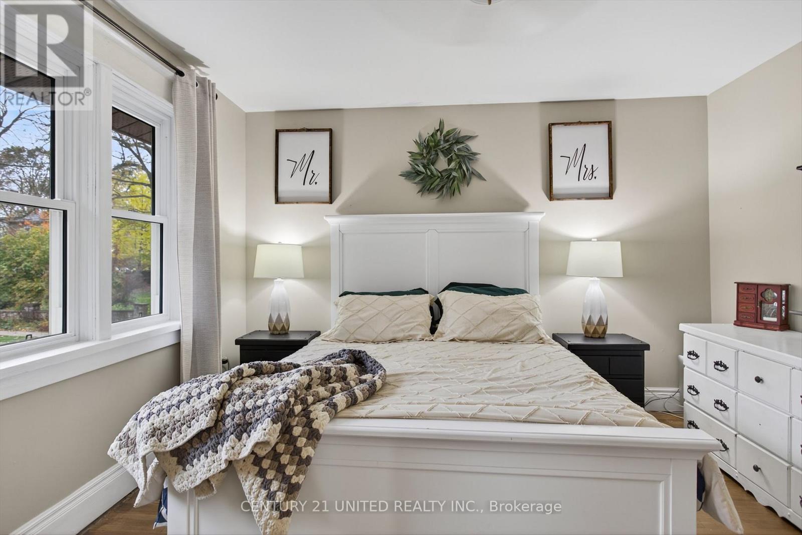 71 Bond Street W, Kawartha Lakes, Ontario K9V 3R5 - Photo 26 - X12496198