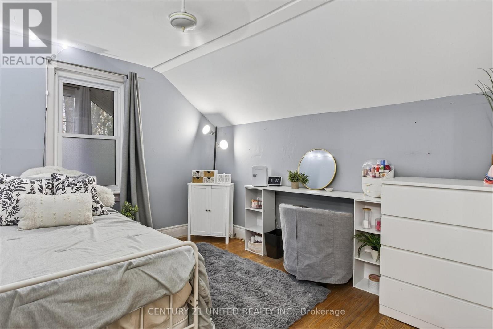 71 Bond Street W, Kawartha Lakes, Ontario K9V 3R5 - Photo 30 - X12496198