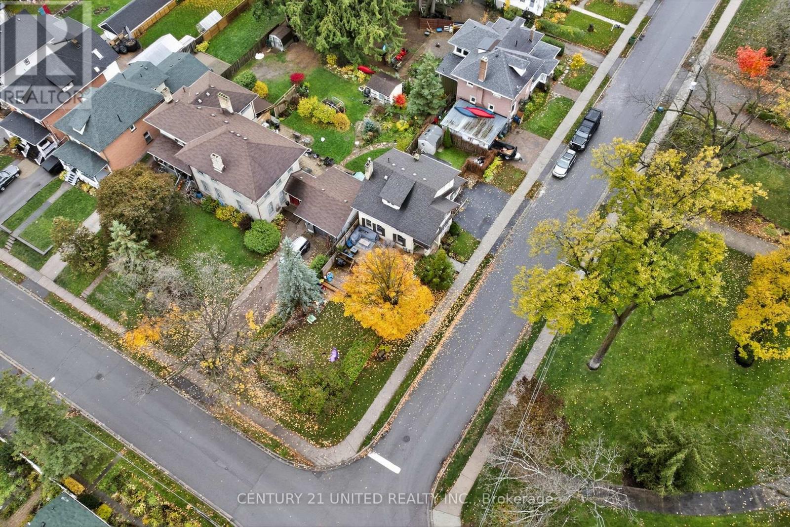 71 Bond Street W, Kawartha Lakes, Ontario K9V 3R5 - Photo 37 - X12496198