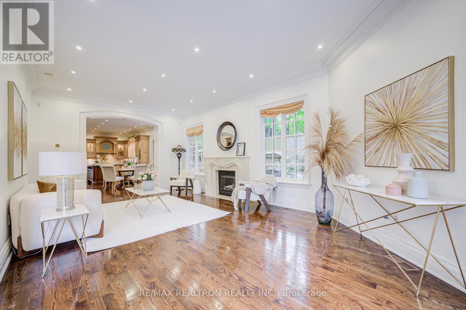 7 Legacy Court, Toronto, Ontario  M2L 2Y7 - Photo 10 - C12486955