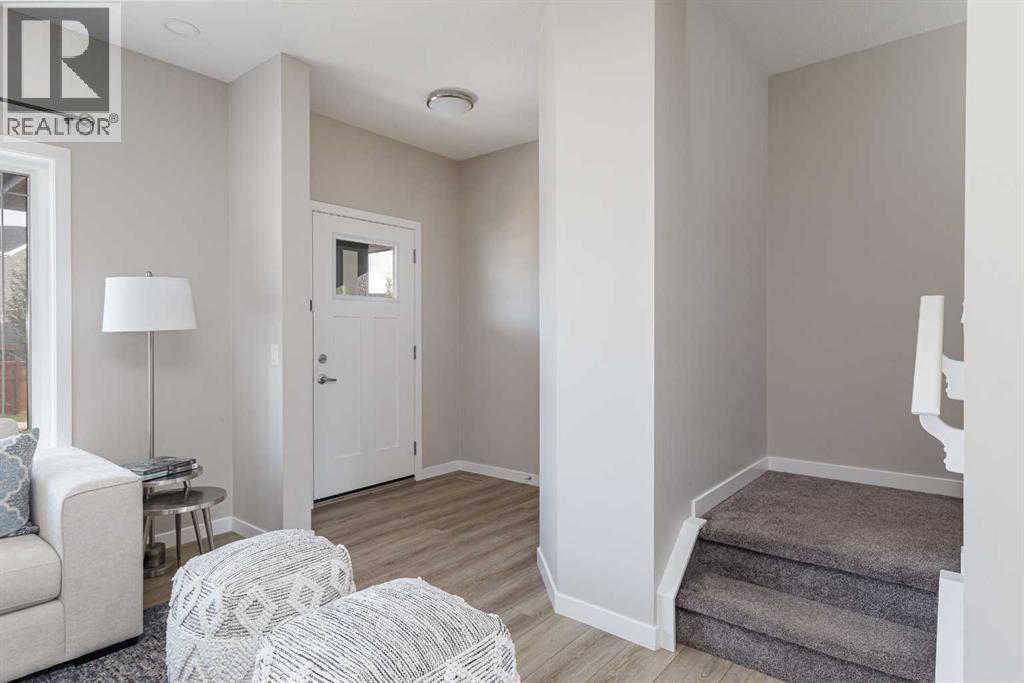 25 Sunrise Way, Cochrane, Alberta  T4C 0C8 - Photo 6 - A2262289