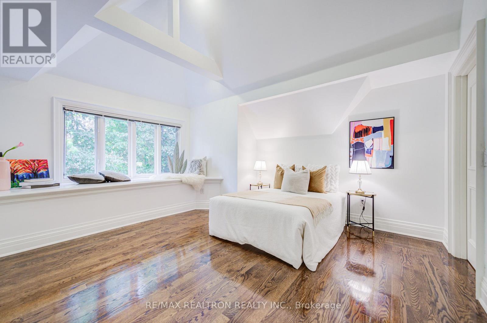 7 Legacy Court, Toronto, Ontario  M2L 2Y7 - Photo 29 - C12486955