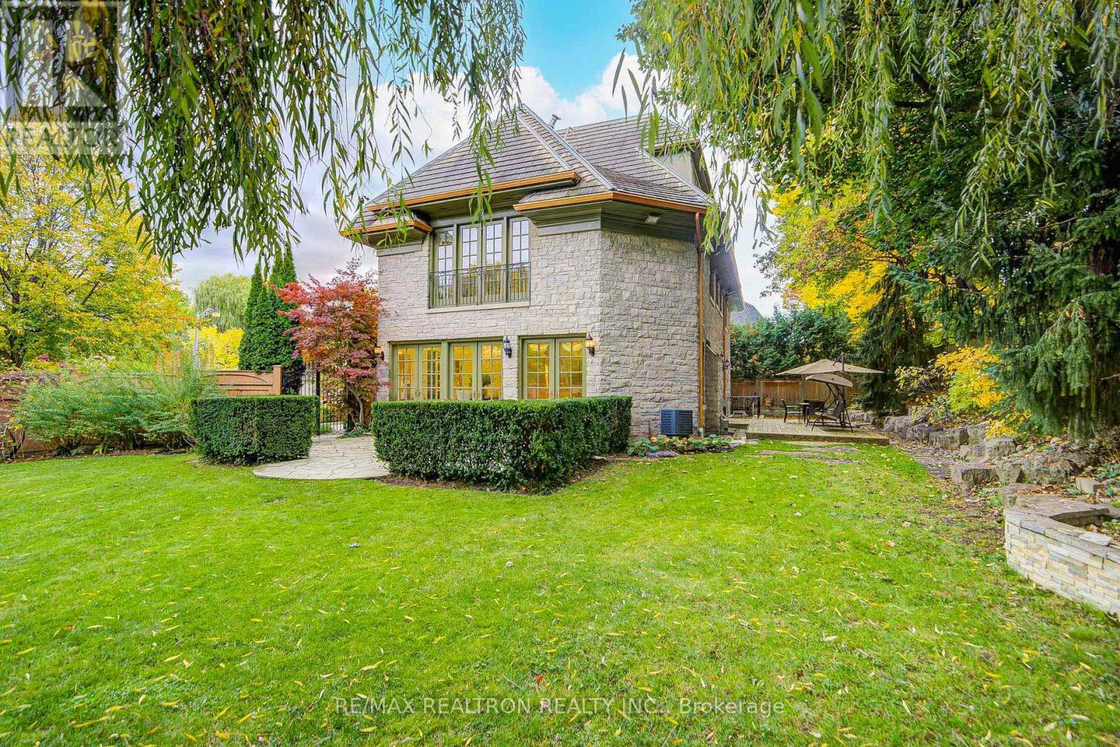 7 Legacy Court, Toronto, Ontario  M2L 2Y7 - Photo 38 - C12486955