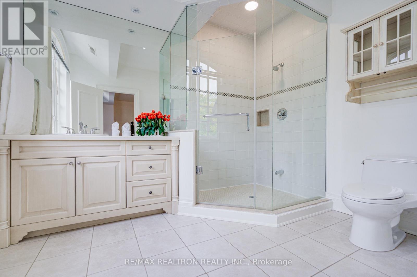 7 Legacy Court, Toronto, Ontario  M2L 2Y7 - Photo 25 - C12486955