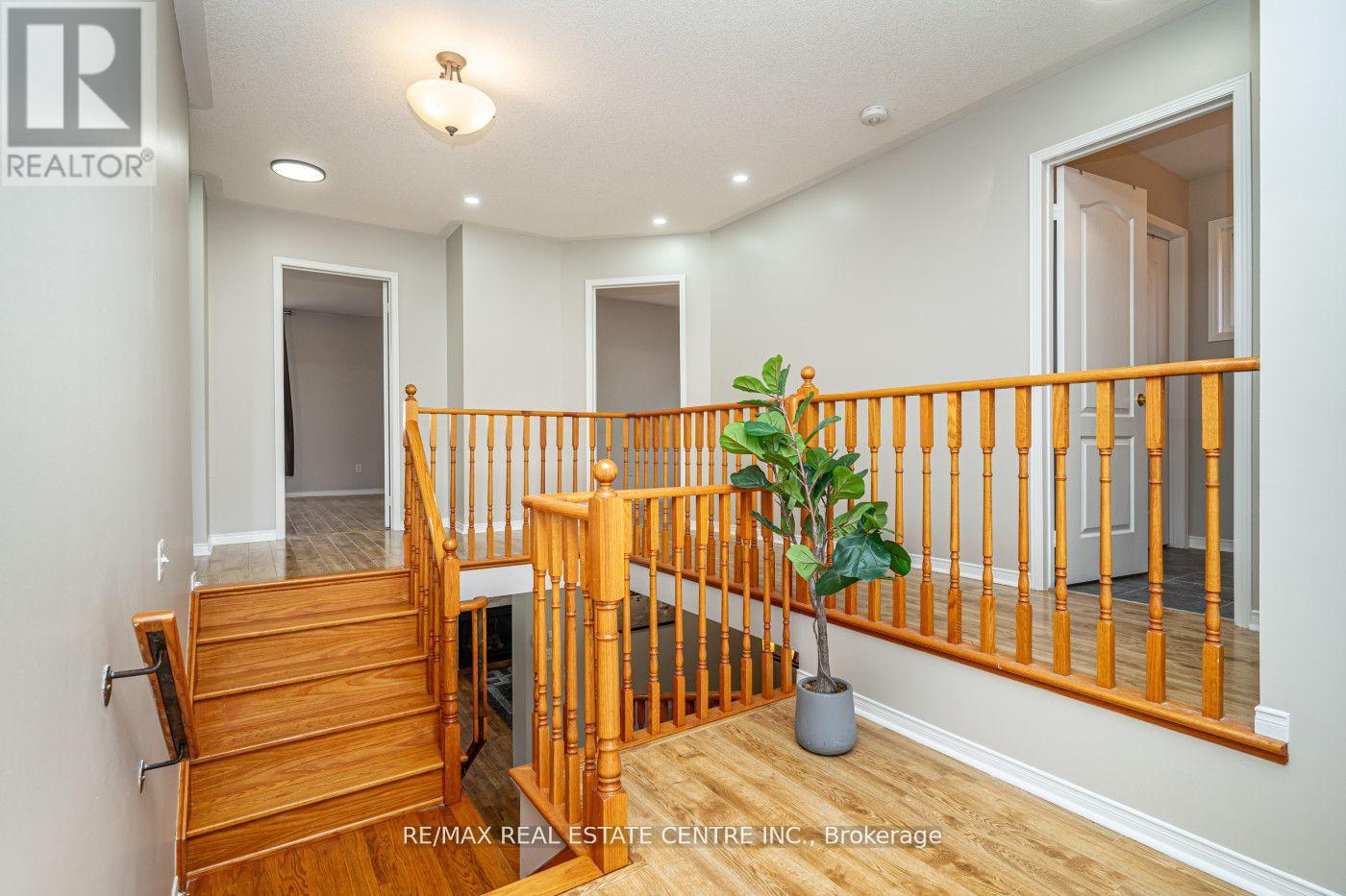 107 Crown Victoria Drive, Brampton, Ontario  L7A 3X9 - Photo 19 - W12495840