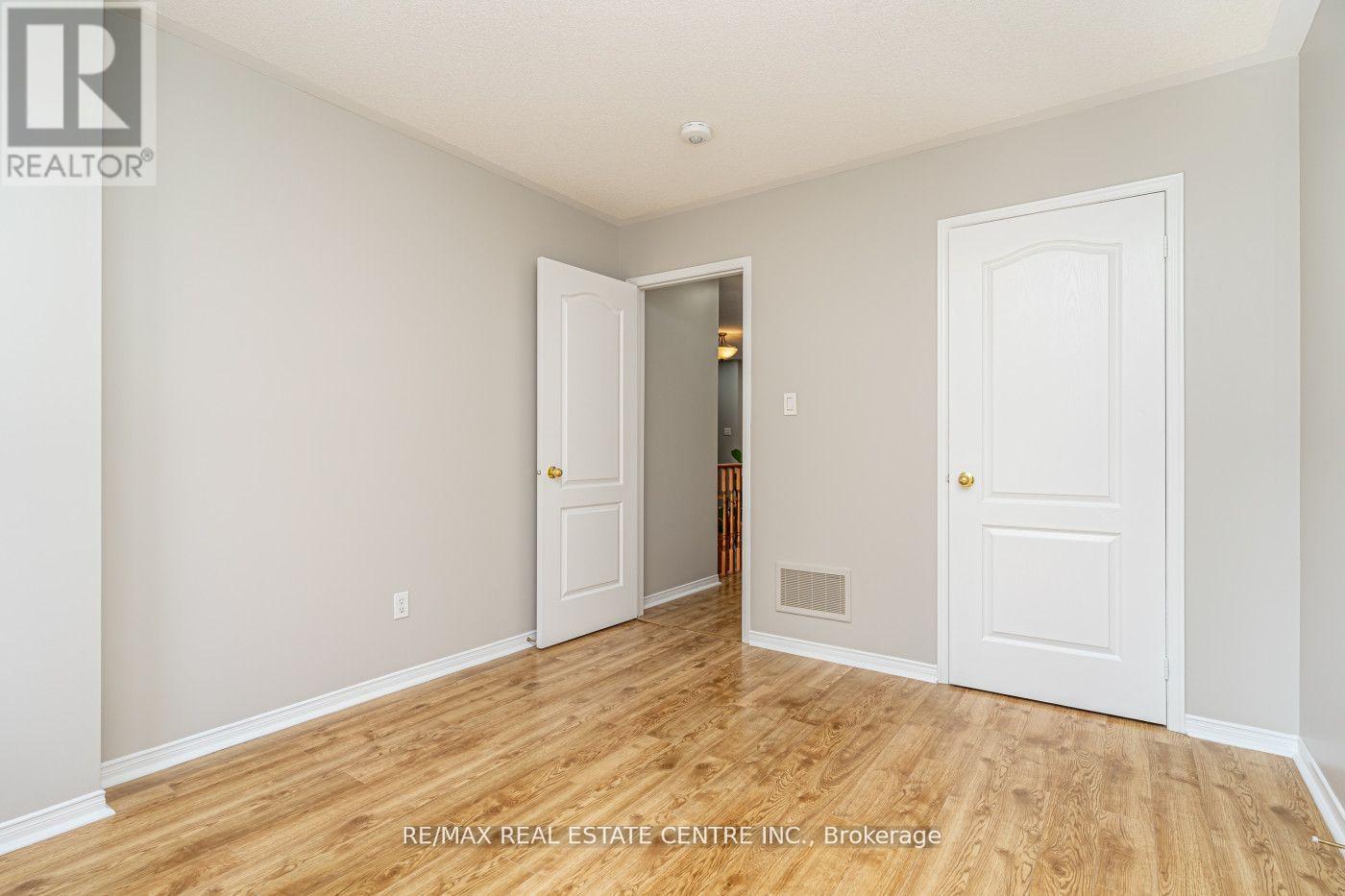 107 Crown Victoria Drive, Brampton, Ontario  L7A 3X9 - Photo 26 - W12495840