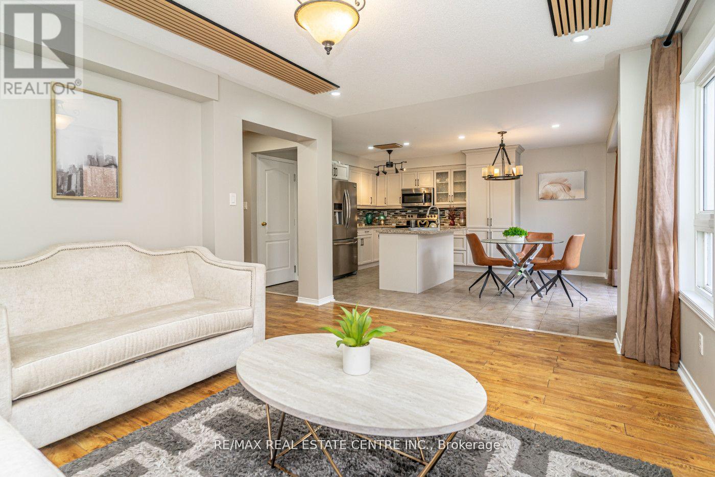 107 Crown Victoria Drive, Brampton, Ontario  L7A 3X9 - Photo 9 - W12495840