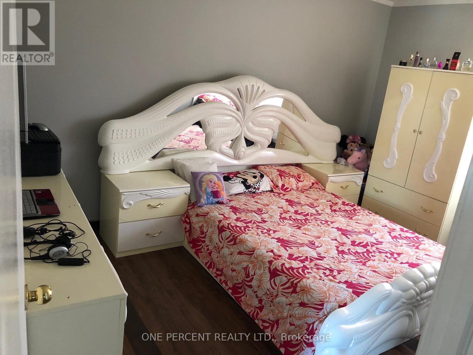 3417 Palgrave Road, Mississauga, Ontario  L5B 1V9 - Photo 5 - W12495864