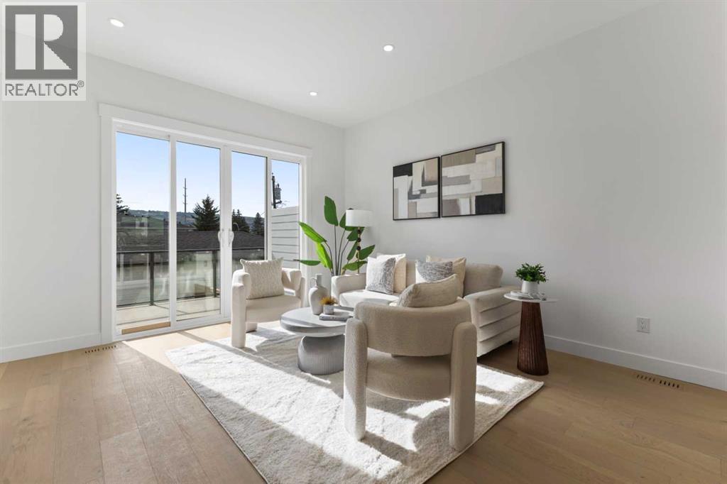 5007 21 Avenue Nw, Calgary, Alberta  T3B 0X3 - Photo 12 - A2266997