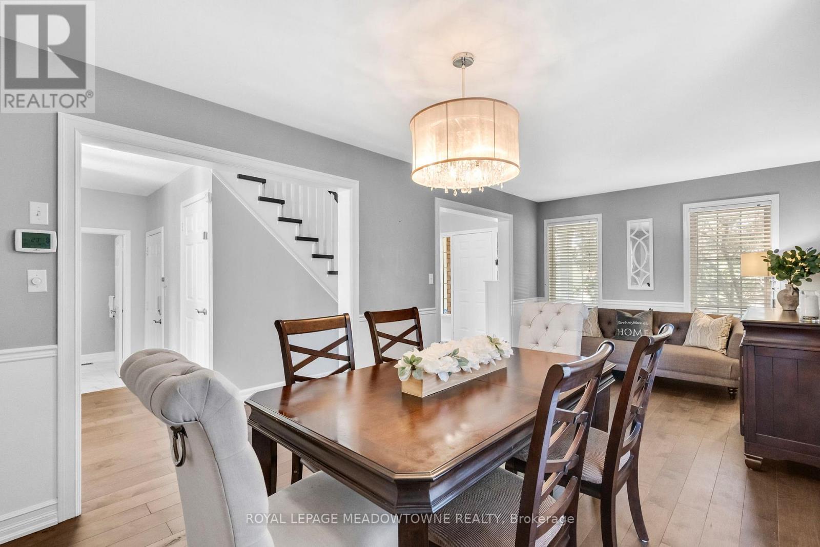 583 Caverhill Crescent, Milton, Ontario  L9T 5K5 - Photo 11 - W12495880