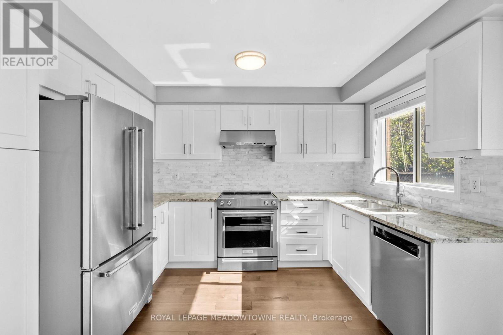 583 Caverhill Crescent, Milton, Ontario  L9T 5K5 - Photo 20 - W12495880