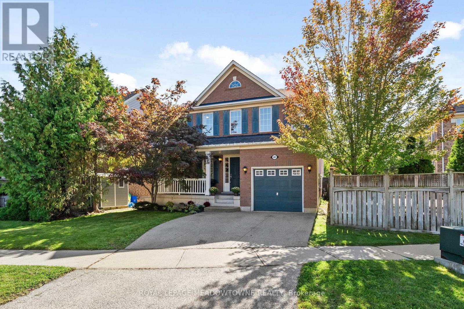 583 Caverhill Crescent, Milton, Ontario  L9T 5K5 - Photo 4 - W12495880