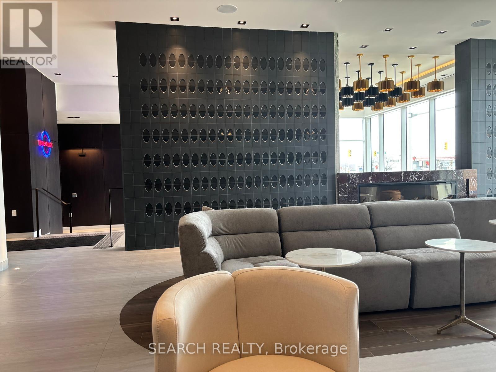 301 - 412 Silver Maple Road, Oakville, Ontario  L6H 7E3 - Photo 13 - W12495918