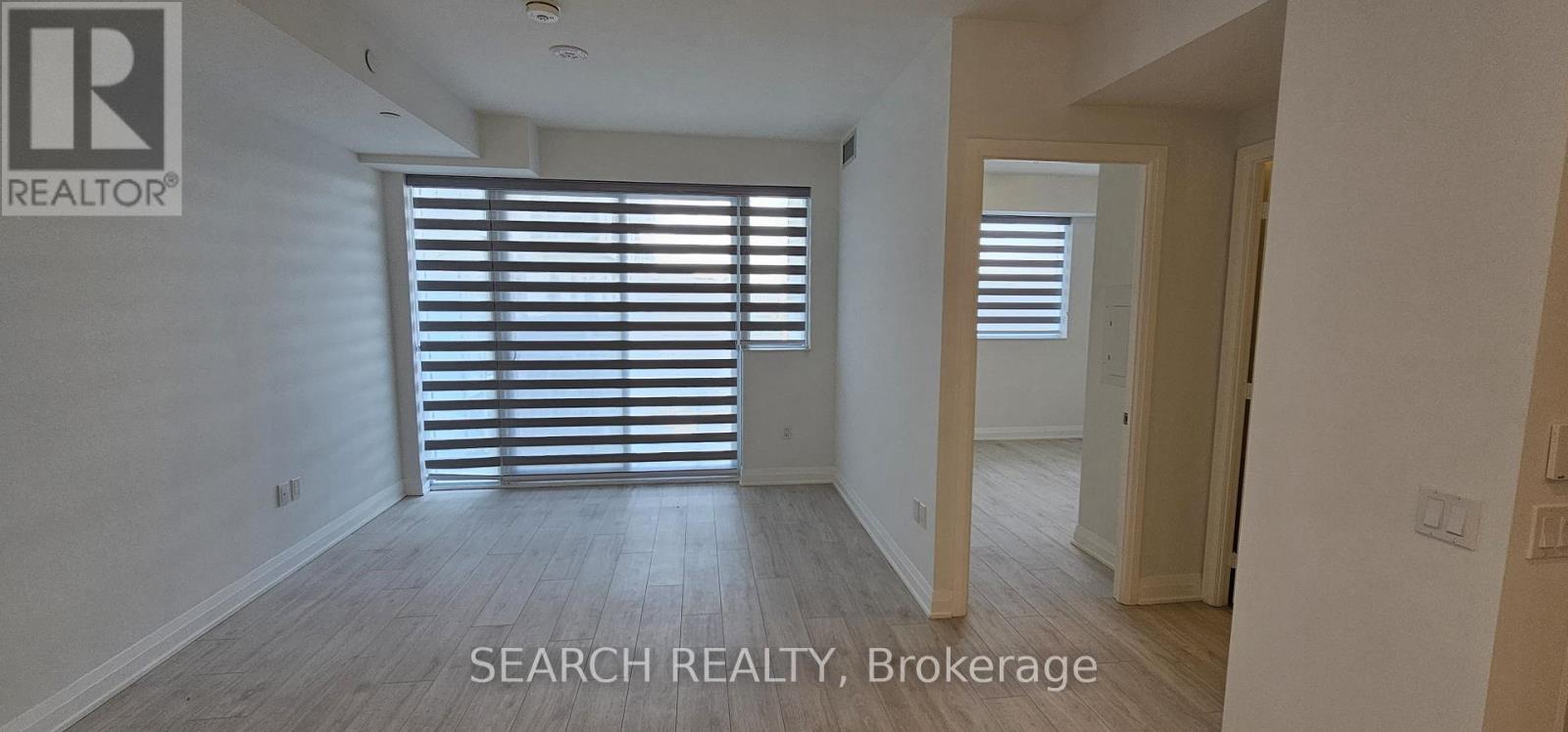 301 - 412 Silver Maple Road, Oakville, Ontario  L6H 7E3 - Photo 6 - W12495918